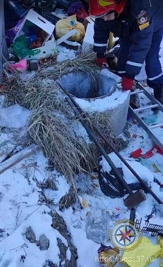 В Кохме женщина провалилась в открытый колодец со зловонной жижей